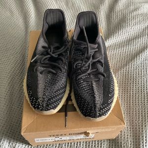 Yeezy Carbon